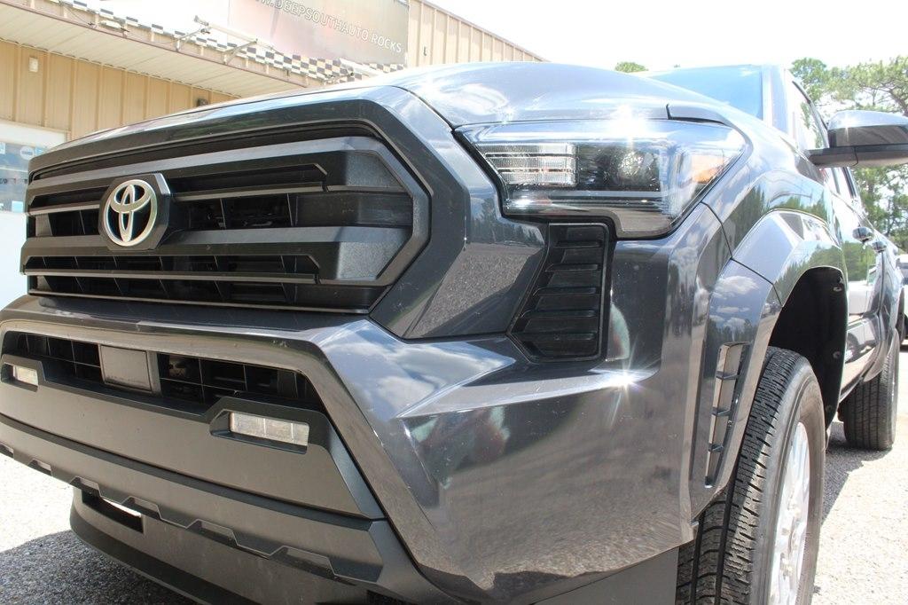 Toyota Tacoma 2WD TRD Sport Double Cab 5' Bed AT (Natl) 2024