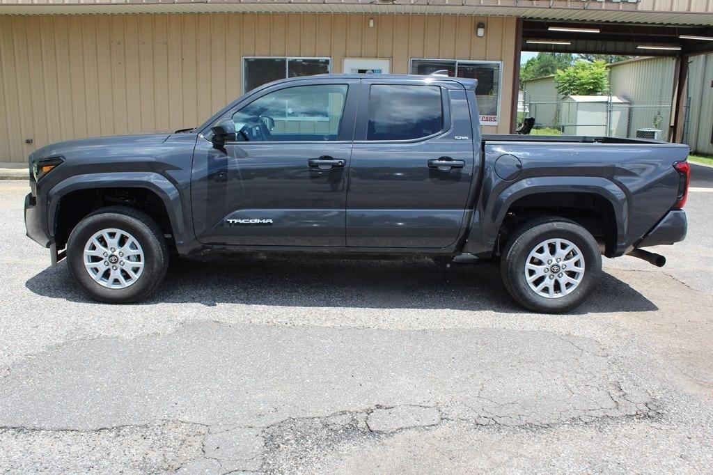 Toyota Tacoma 2WD TRD Sport Double Cab 5' Bed AT (Natl) 2024