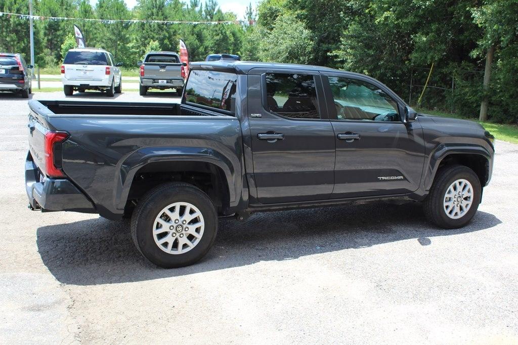 Toyota Tacoma 2WD TRD Sport Double Cab 5' Bed AT (Natl) 2024