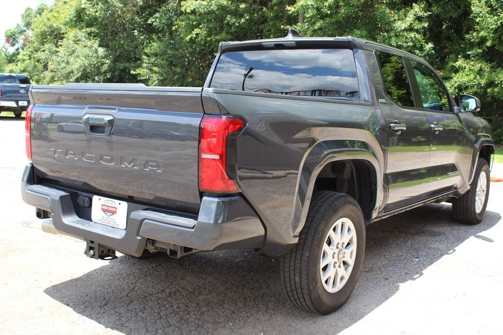 Toyota Tacoma 2WD TRD Sport Double Cab 5' Bed AT (Natl) 2024
