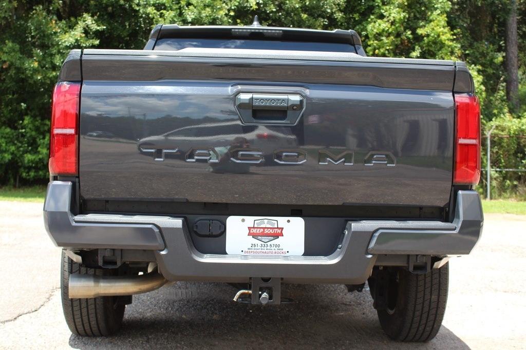 Toyota Tacoma 2WD TRD Sport Double Cab 5' Bed AT (Natl) 2024