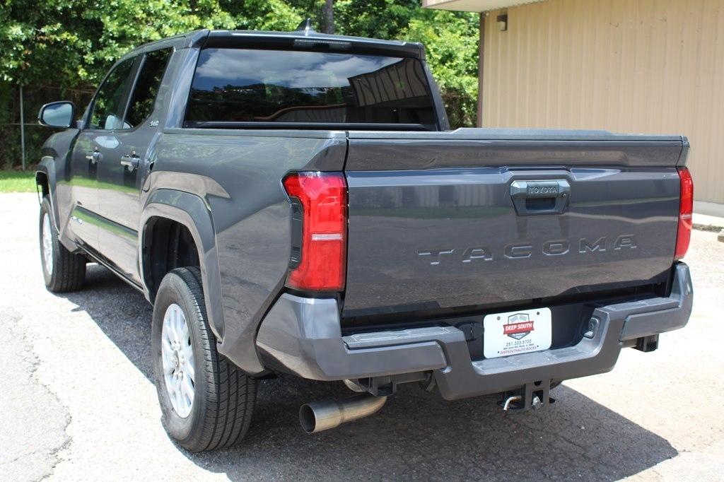 Toyota Tacoma 2WD TRD Sport Double Cab 5' Bed AT (Natl) 2024