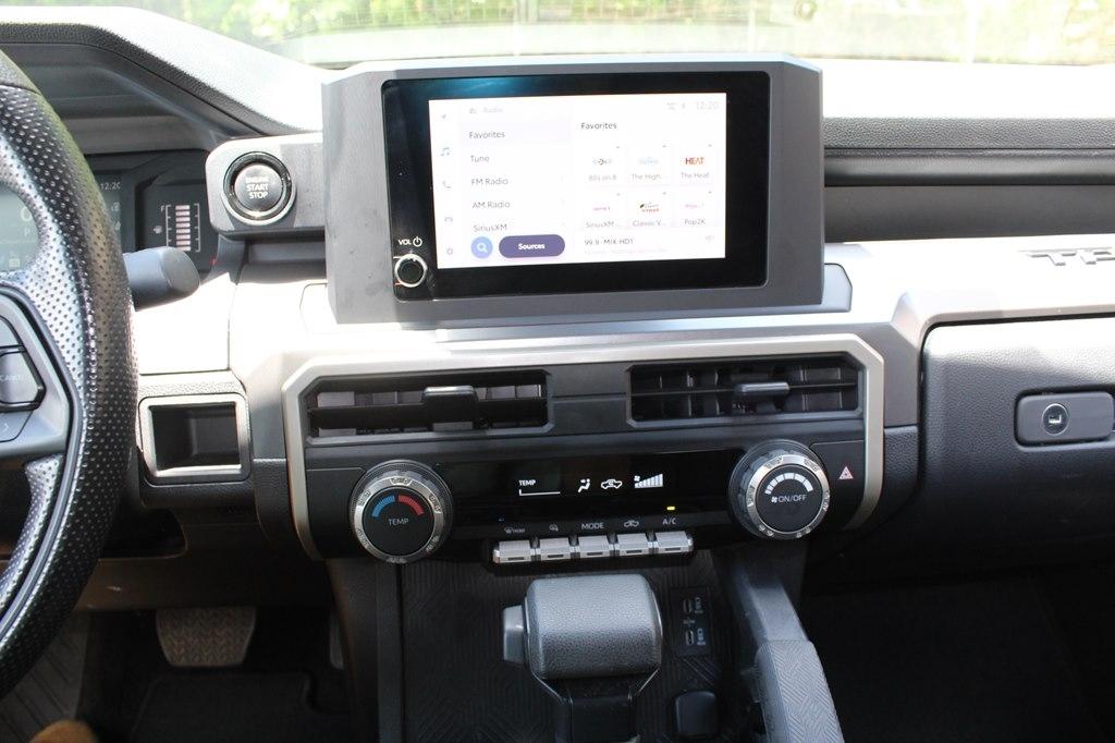 Toyota Tacoma 2WD TRD Sport Double Cab 5' Bed AT (Natl) 2024