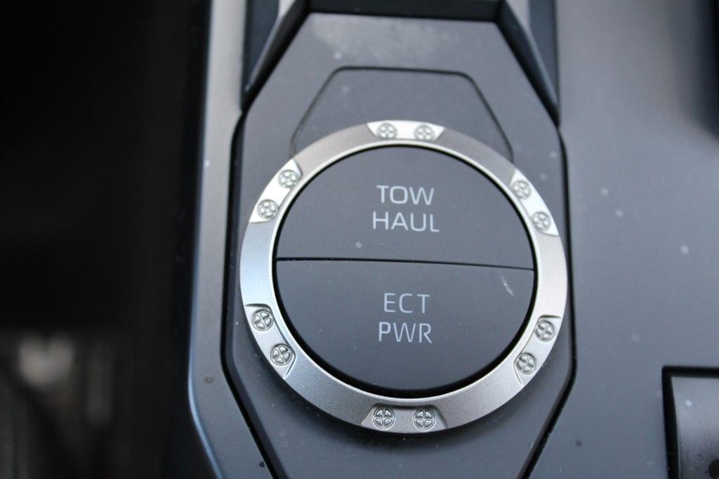 Toyota Tacoma 2WD TRD Sport Double Cab 5' Bed AT (Natl) 2024