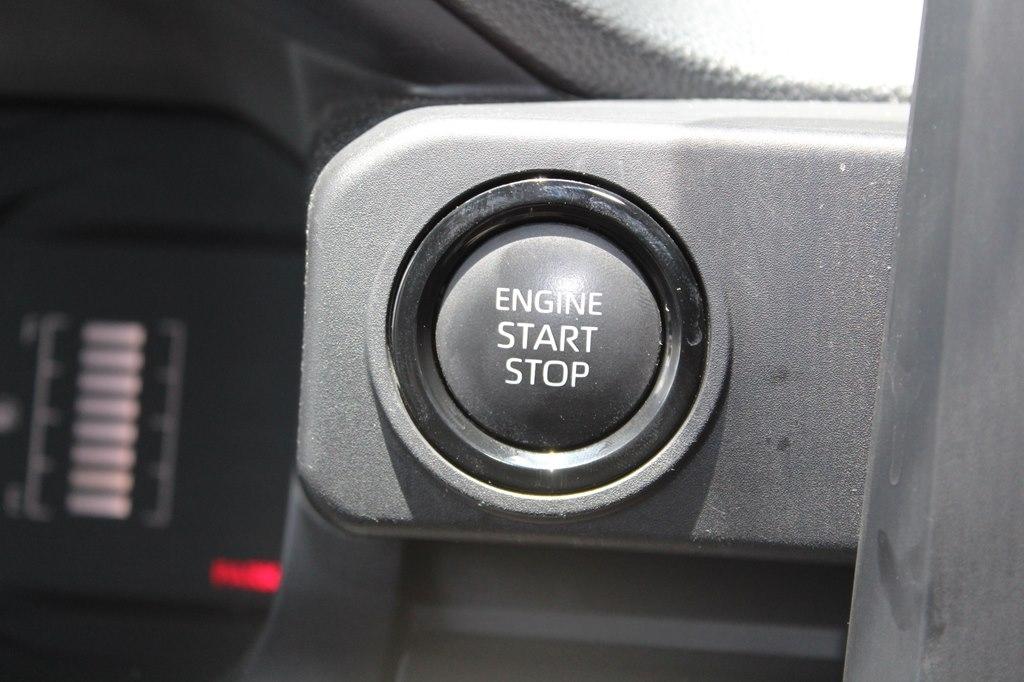 Toyota Tacoma 2WD TRD Sport Double Cab 5' Bed AT (Natl) 2024