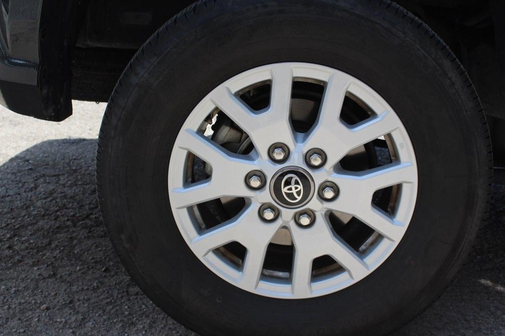 Toyota Tacoma 2WD TRD Sport Double Cab 5' Bed AT (Natl) 2024