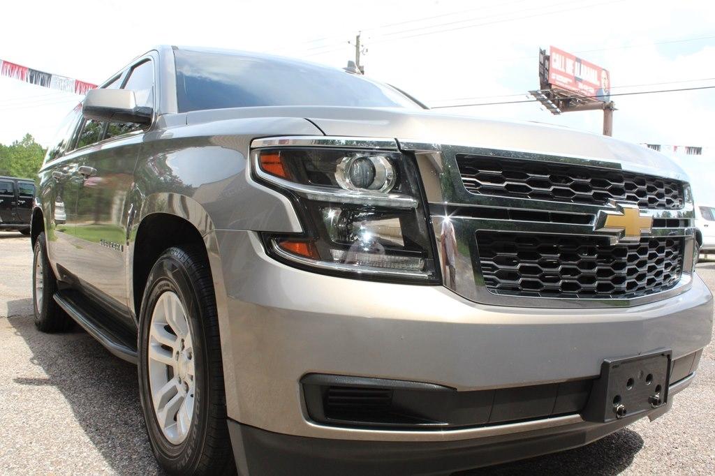 Chevrolet Suburban 2WD 4dr 1500 LT 2018