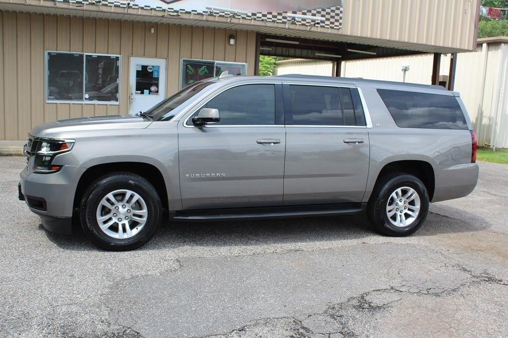 Chevrolet Suburban 2WD 4dr 1500 LT 2018