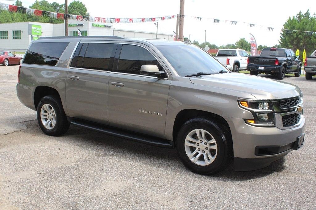 Chevrolet Suburban 2WD 4dr 1500 LT 2018
