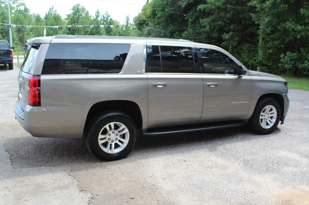 Chevrolet Suburban 2WD 4dr 1500 LT 2018