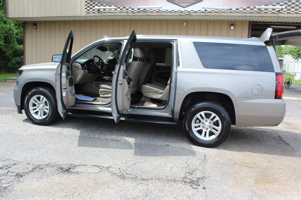 Chevrolet Suburban 2WD 4dr 1500 LT 2018