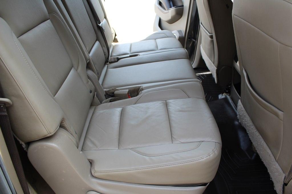 Chevrolet Suburban 2WD 4dr 1500 LT 2018