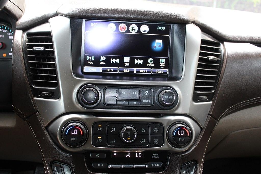 Chevrolet Suburban 2WD 4dr 1500 LT 2018