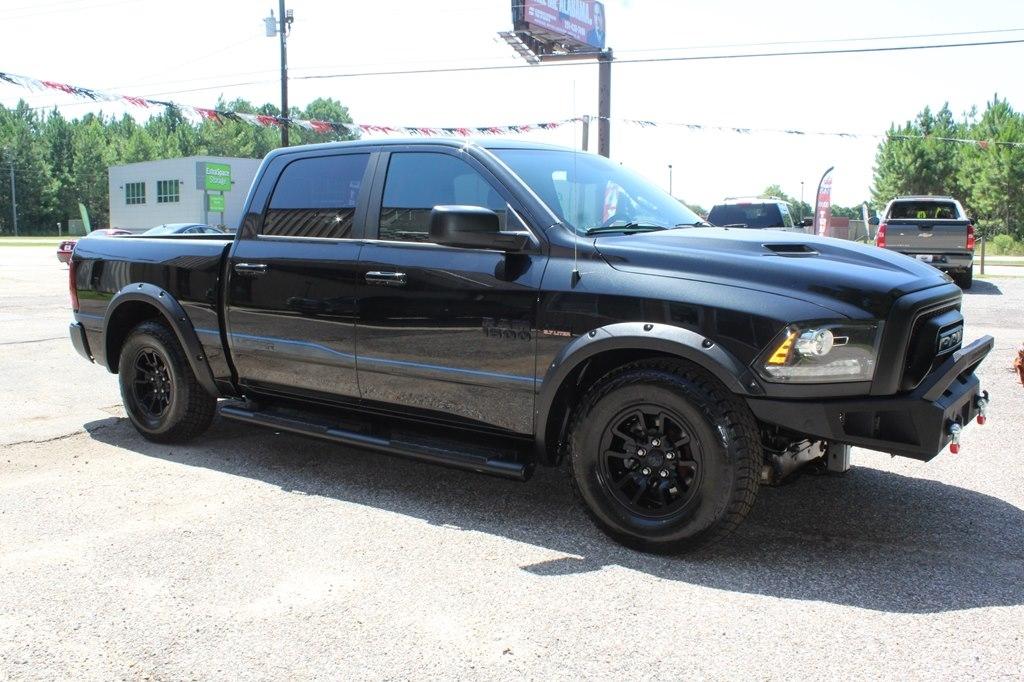 RAM 1500 4WD Crew Cab 140.5" Rebel 2016