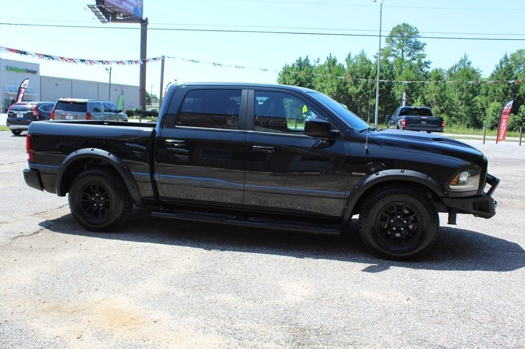 RAM 1500 4WD Crew Cab 140.5" Rebel 2016