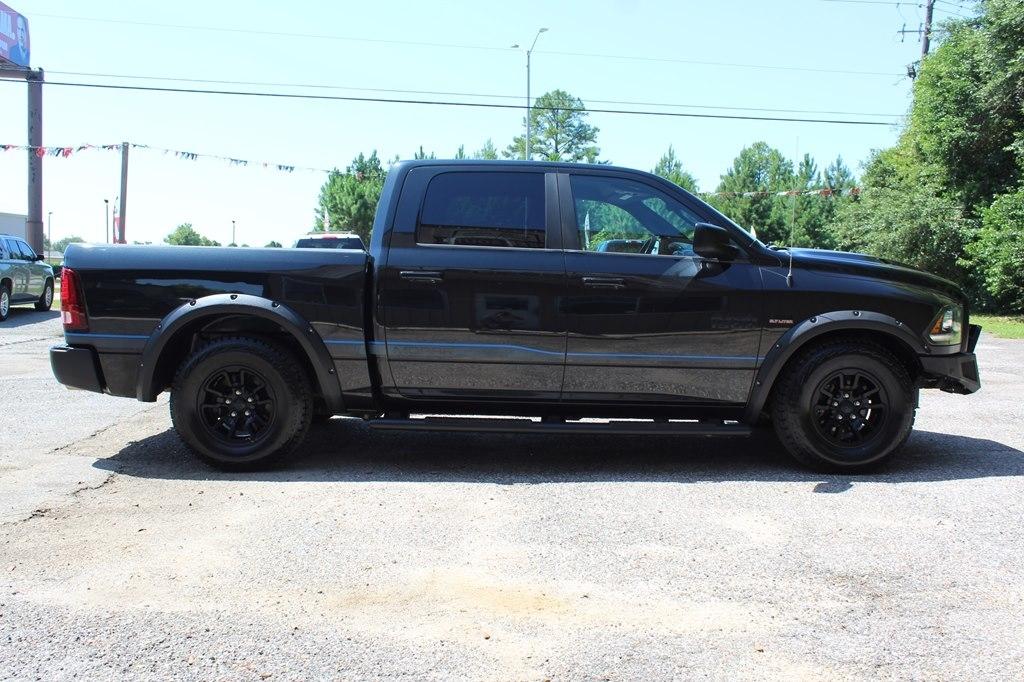RAM 1500 4WD Crew Cab 140.5" Rebel 2016