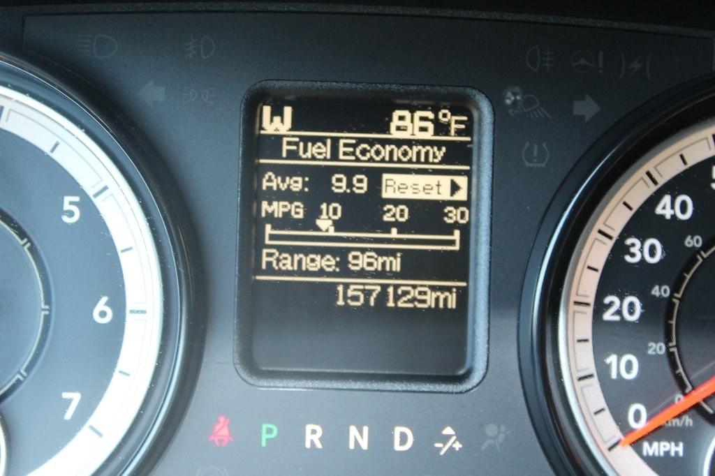 RAM 1500 4WD Crew Cab 140.5" Rebel 2016