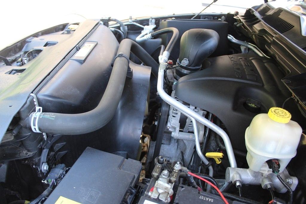 RAM 1500 4WD Crew Cab 140.5" Rebel 2016