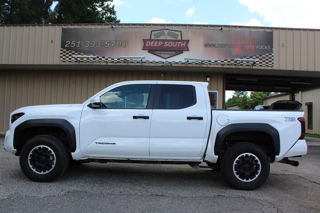 2024 Toyota Tacoma 4WD SR5 Double Cab 5' Bed AT (Natl)
