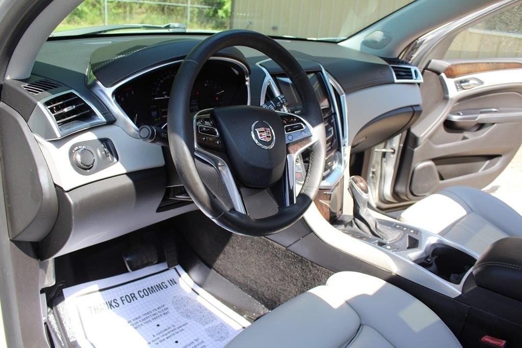 Cadillac SRX FWD 4dr Luxury Collection 2015