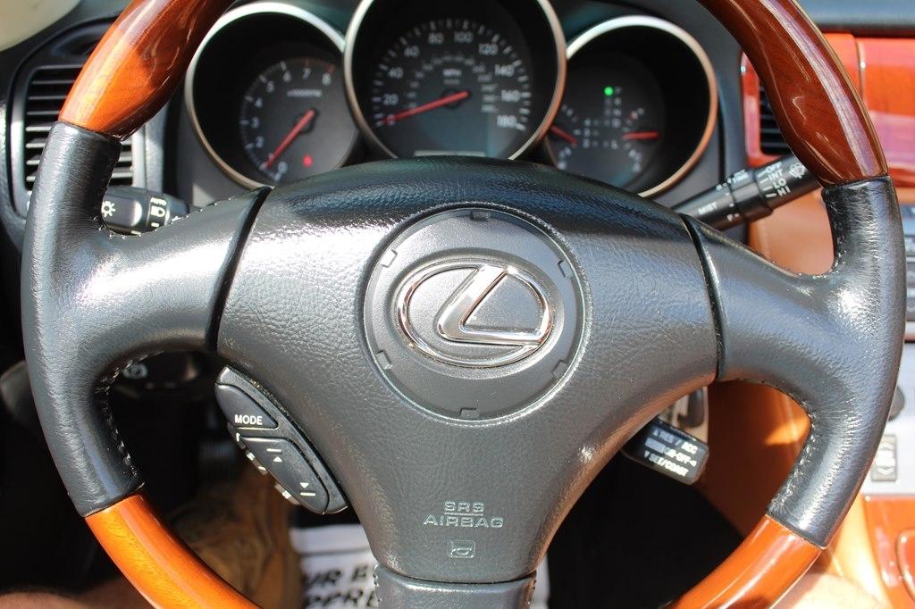 Lexus SC 430 2dr Convertible 2003