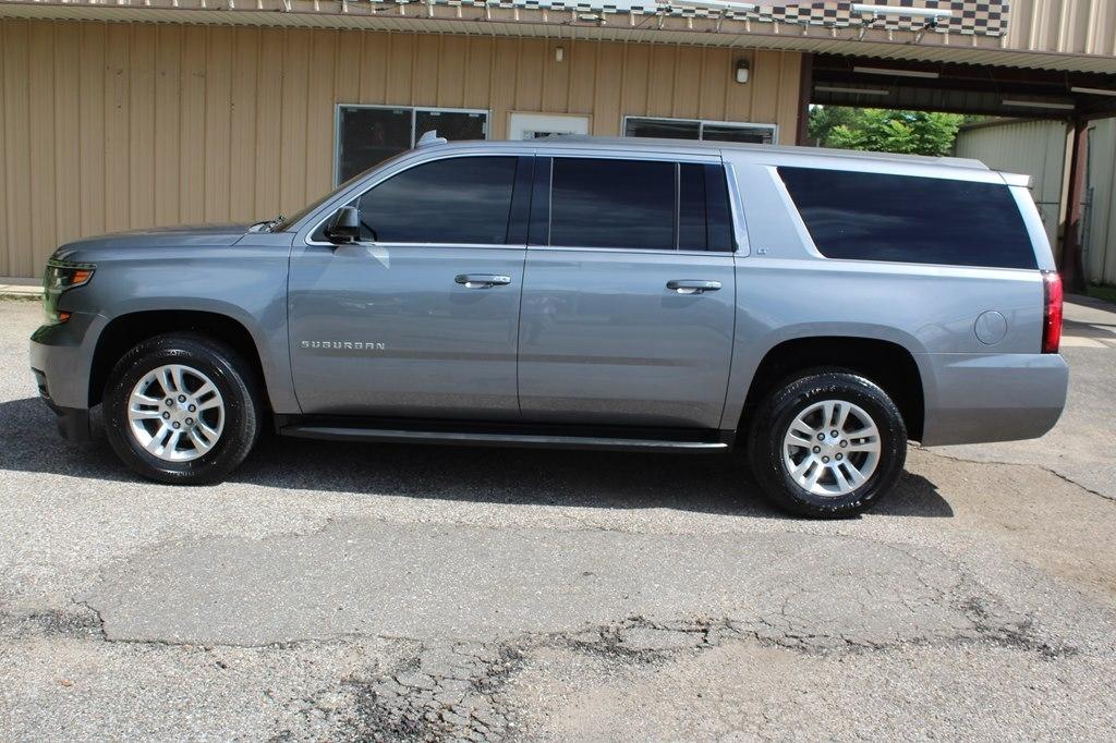 Chevrolet Suburban 2WD 4dr LT 2020