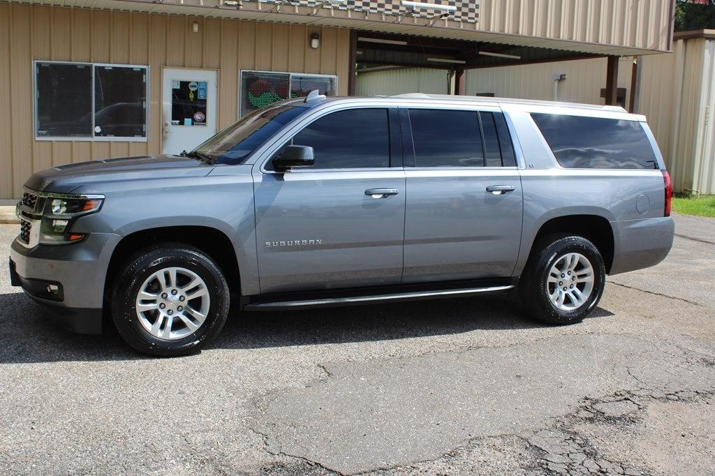 Chevrolet Suburban 2WD 4dr LT 2020