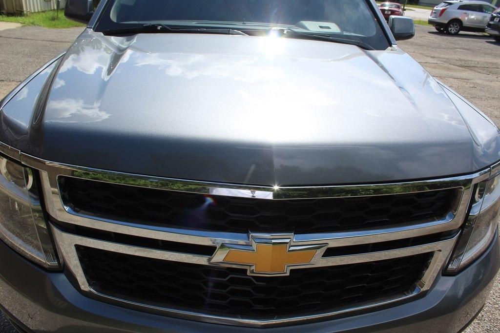 Chevrolet Suburban 2WD 4dr LT 2020