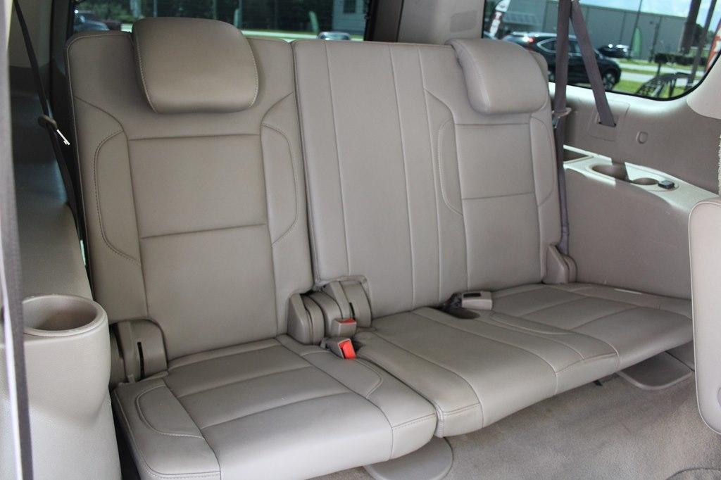 Chevrolet Suburban 2WD 4dr LT 2020