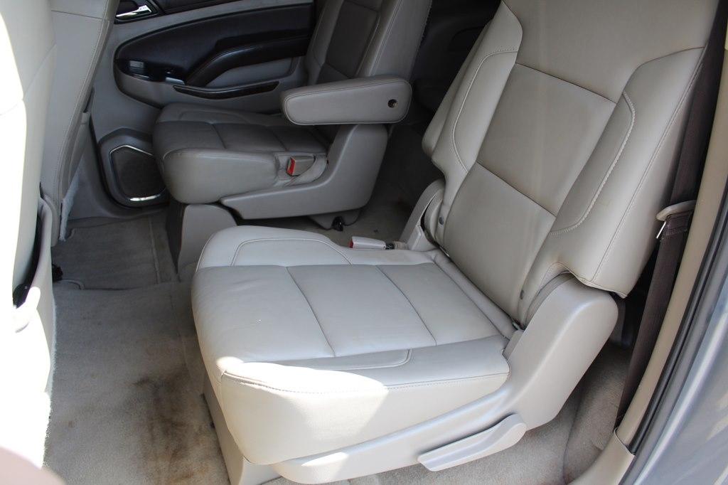 Chevrolet Suburban 2WD 4dr LT 2020