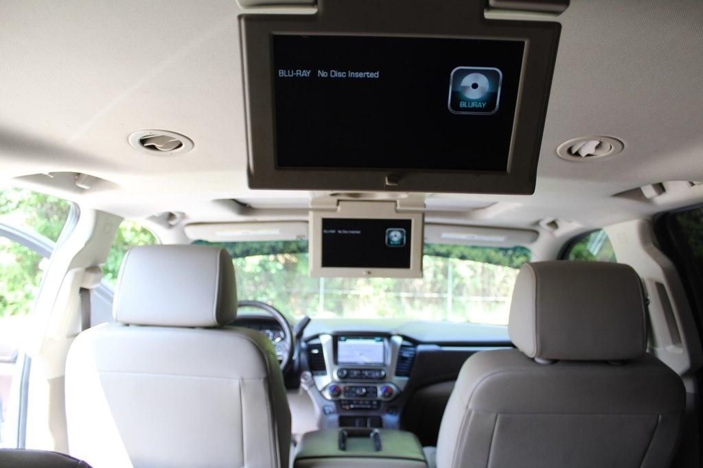 Chevrolet Suburban 2WD 4dr LT 2020