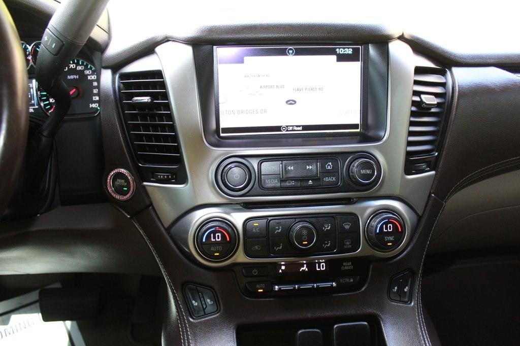 Chevrolet Suburban 2WD 4dr LT 2020