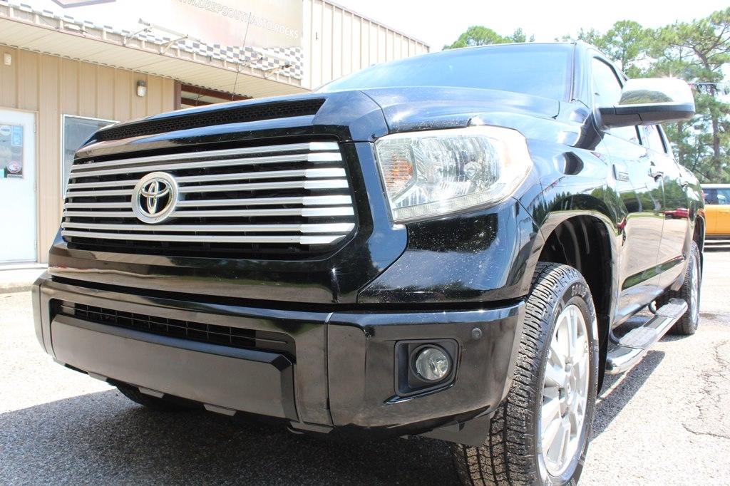 Toyota Tundra 4WD 1794 Edition CrewMax 5.5' Bed 5.7L FFV (Natl) 2017