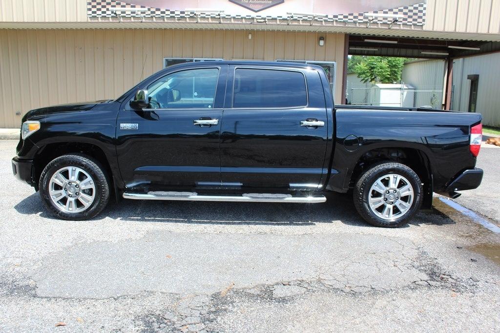 Toyota Tundra 4WD 1794 Edition CrewMax 5.5' Bed 5.7L FFV (Natl) 2017