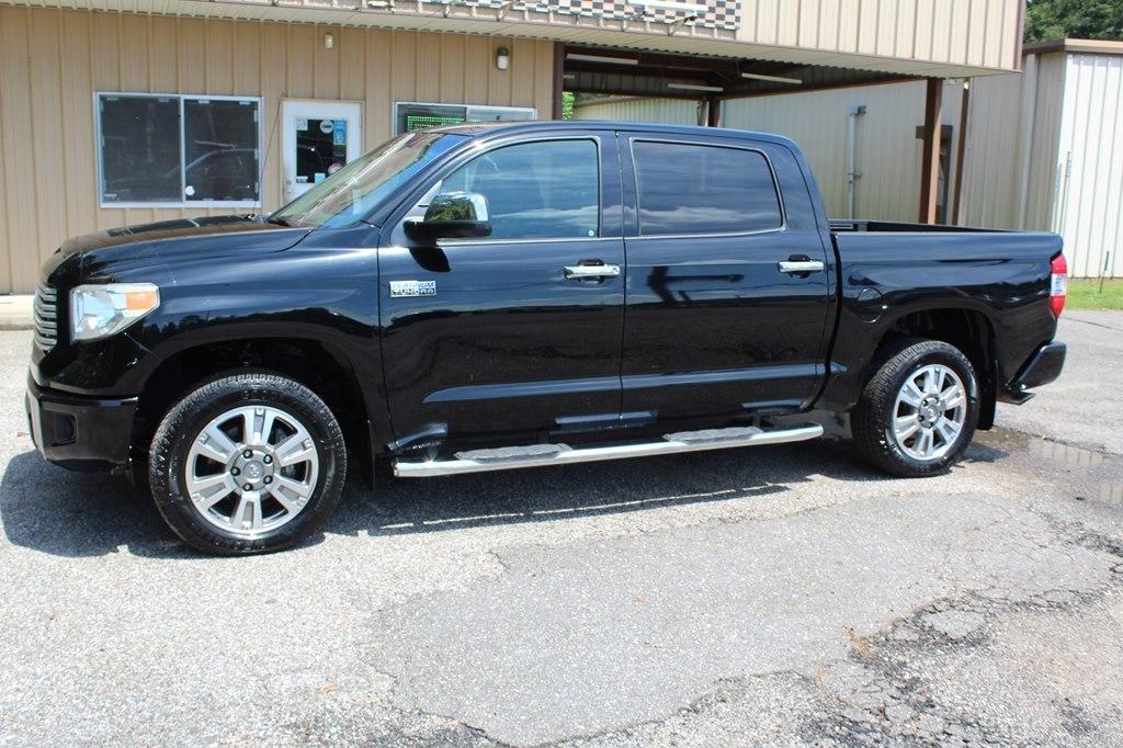 Toyota Tundra 4WD 1794 Edition CrewMax 5.5' Bed 5.7L FFV (Natl) 2017