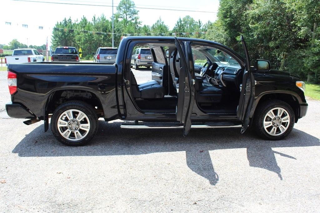 Toyota Tundra 4WD 1794 Edition CrewMax 5.5' Bed 5.7L FFV (Natl) 2017