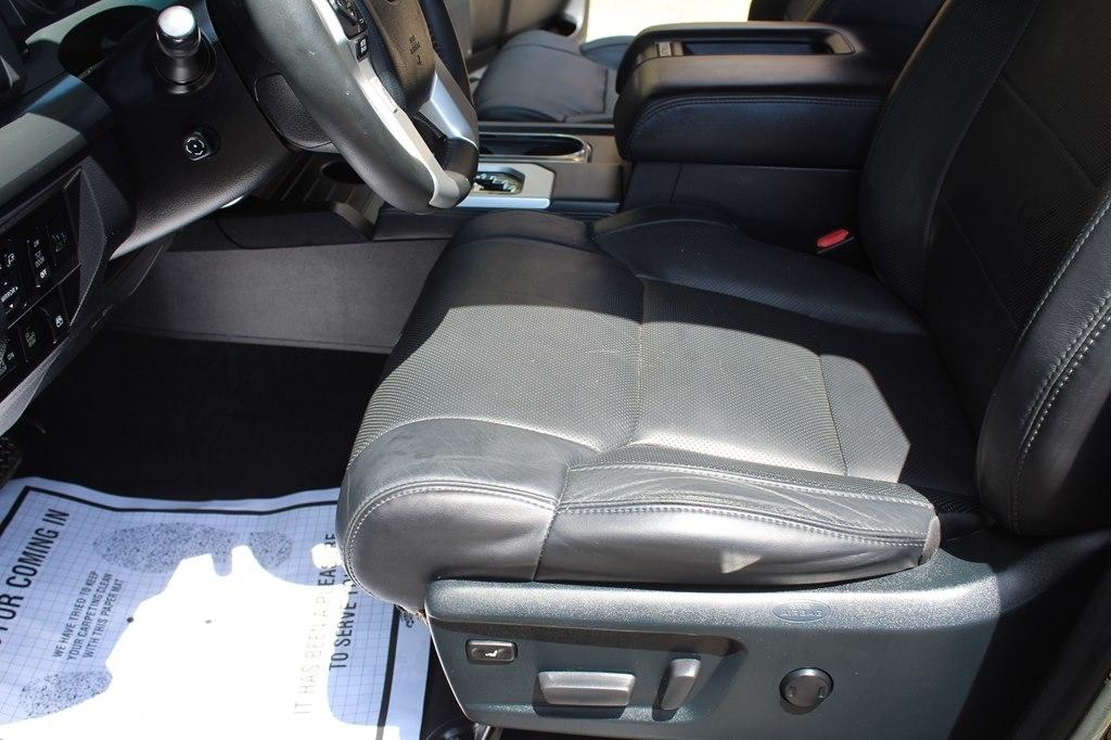 Toyota Tundra 4WD 1794 Edition CrewMax 5.5' Bed 5.7L FFV (Natl) 2017