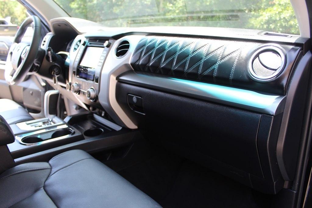 Toyota Tundra 4WD 1794 Edition CrewMax 5.5' Bed 5.7L FFV (Natl) 2017