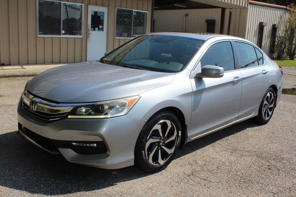 Honda Accord Sedan EX-L CVT w/Navi & Honda Sensing 2017