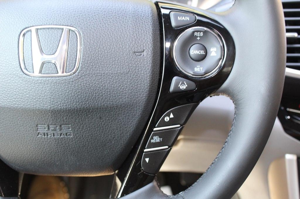 Honda Accord Sedan EX-L CVT w/Navi & Honda Sensing 2017