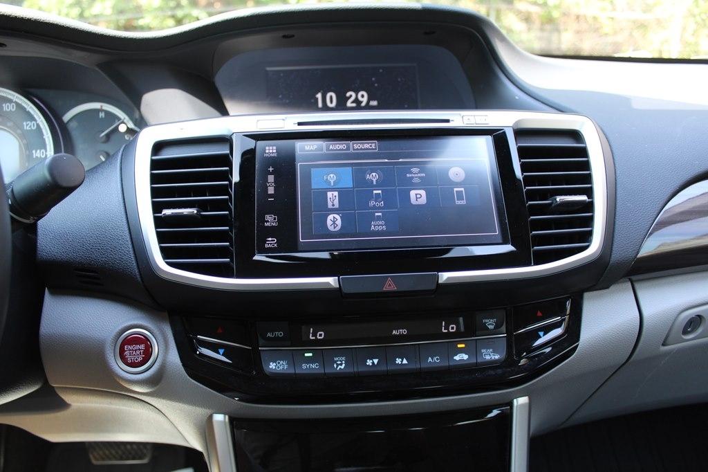 Honda Accord Sedan EX-L CVT w/Navi & Honda Sensing 2017