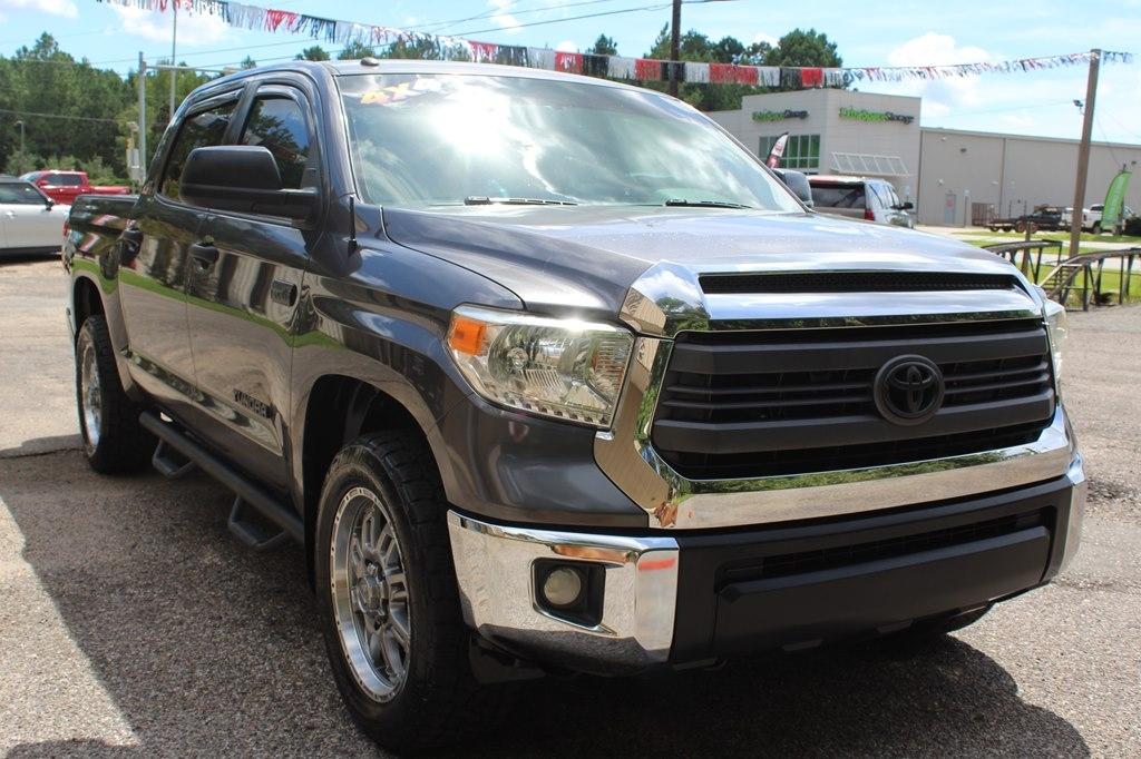Toyota Tundra 4WD TRD Pro CrewMax 5.5' Bed 5.7L FFV (Natl) 2017