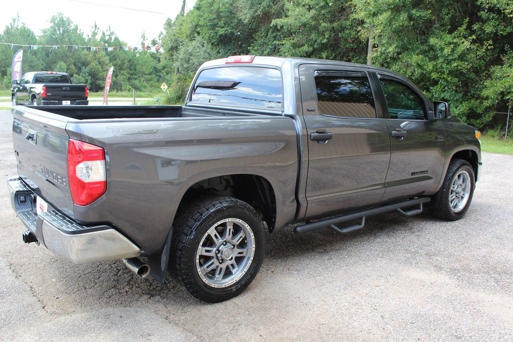 Toyota Tundra 4WD TRD Pro CrewMax 5.5' Bed 5.7L FFV (Natl) 2017