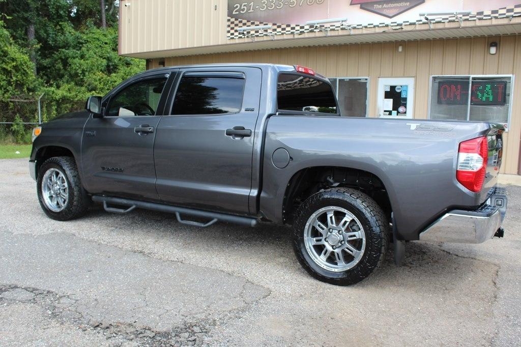 Toyota Tundra 4WD TRD Pro CrewMax 5.5' Bed 5.7L FFV (Natl) 2017