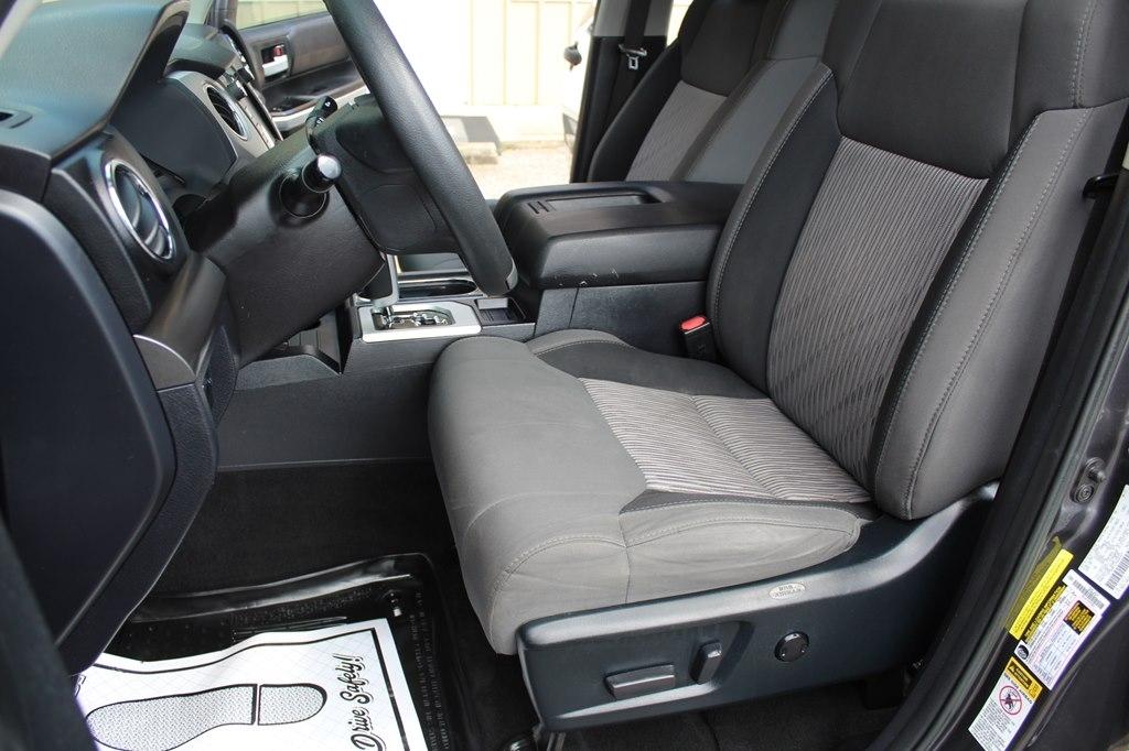 Toyota Tundra 4WD TRD Pro CrewMax 5.5' Bed 5.7L FFV (Natl) 2017
