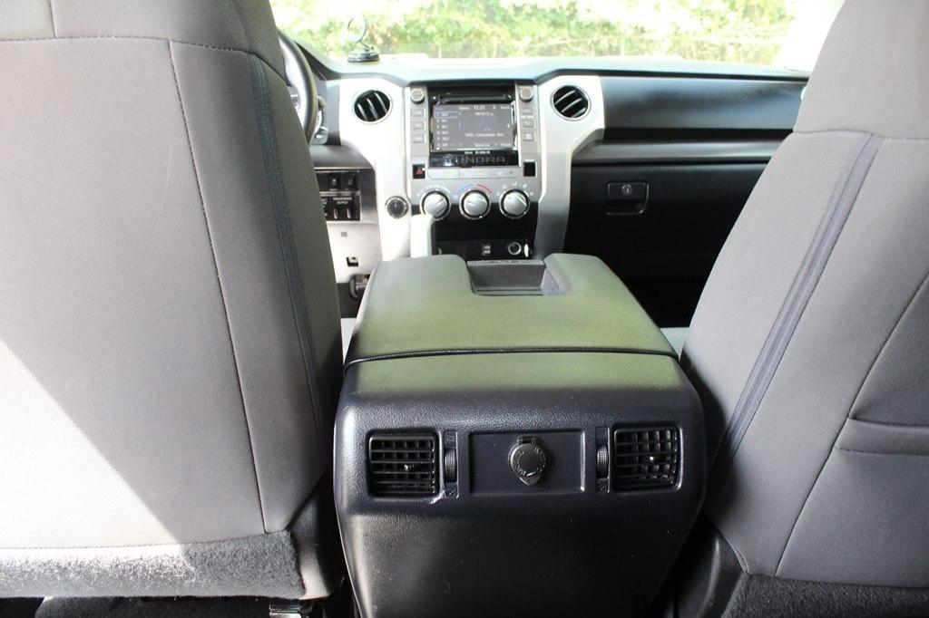 Toyota Tundra 4WD TRD Pro CrewMax 5.5' Bed 5.7L FFV (Natl) 2017