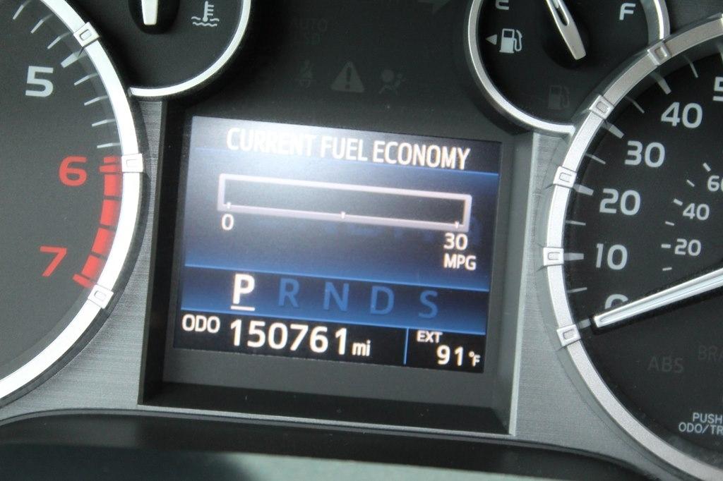 Toyota Tundra 4WD TRD Pro CrewMax 5.5' Bed 5.7L FFV (Natl) 2017