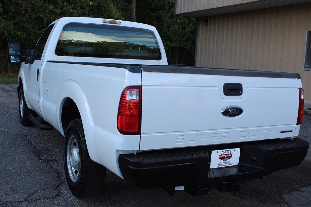 Ford Super Duty F-250 SRW 2WD Reg Cab 137" XLT 2016