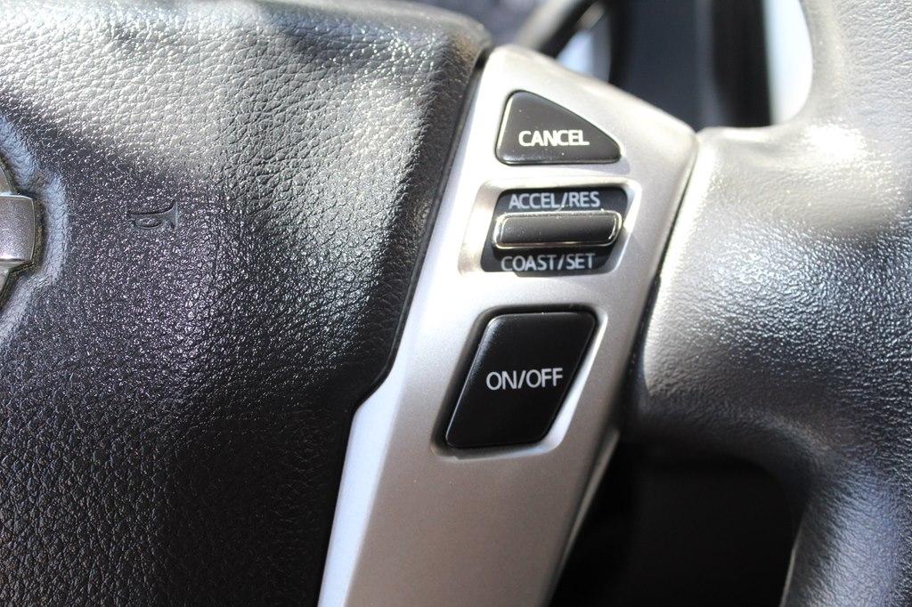 Nissan Titan 4x4 Crew Cab SV 2017