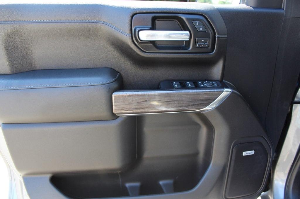 Chevrolet Silverado 1500 4WD Crew Cab 147" LTZ 2019
